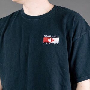 vintage Canada Niagara Falls black t shirt 🎤